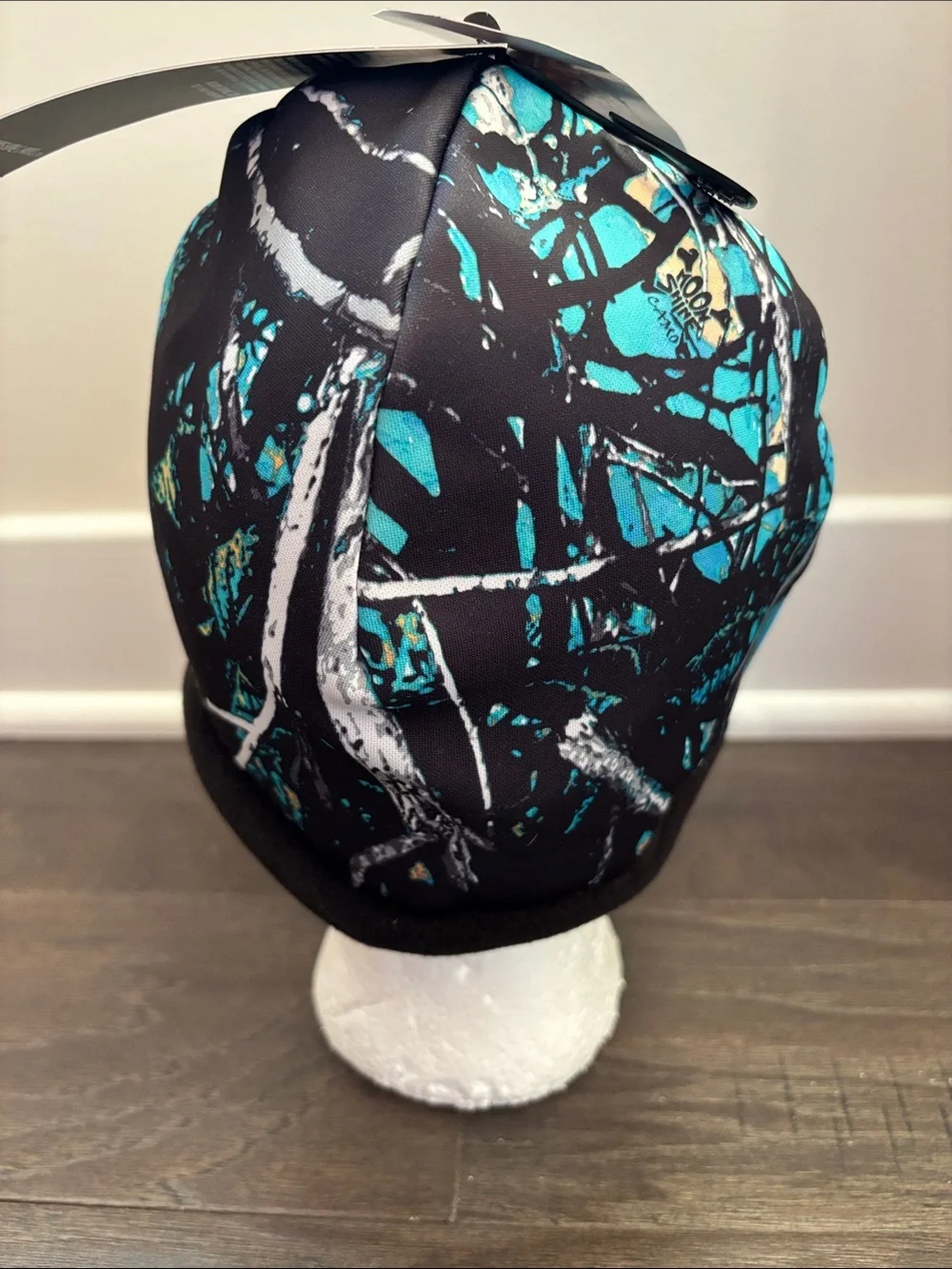 Hot Shot Muddy Girl Serenity teal camo beanie,reversible to black fleece,stretch